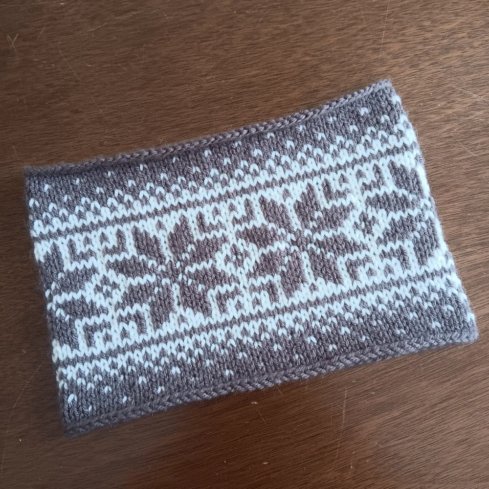 Handmade Handknit Taupe Brown & Ivory Scandinavian Snowflake Motif Cowl Scarf OS
